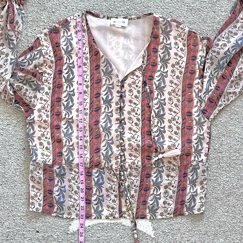 Anthropologie Allison New York Pink Floral Button Front Tassel Tie Blouse Small - Image 8