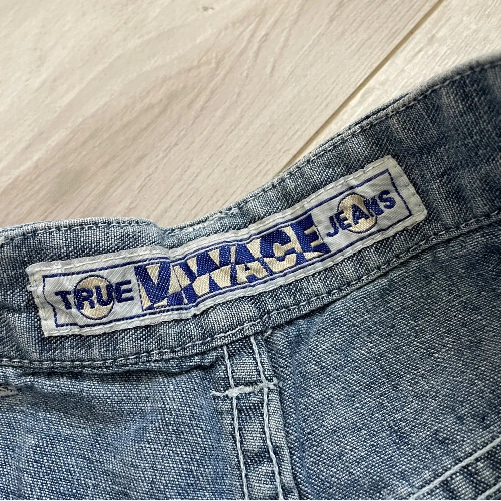 True VIWACE Jeans Vintage Bandana Patchwork Patterned Denim Shorts Blue - Image 2