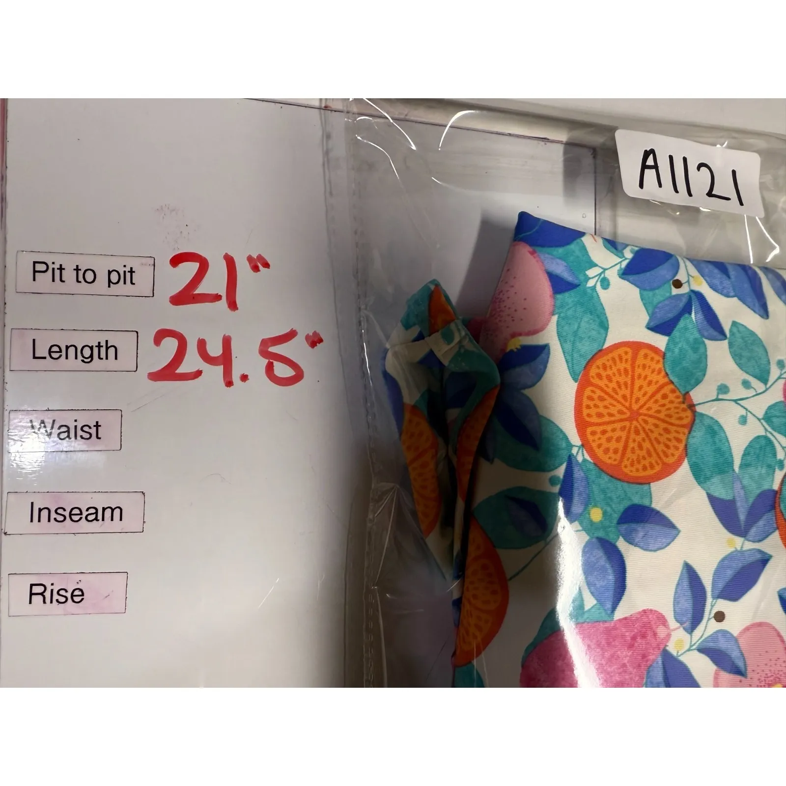 J. McLaughlin Signature Catalina Cloth Women XL 3/4 Sleeve Tropical Fruit‎ - Image 5