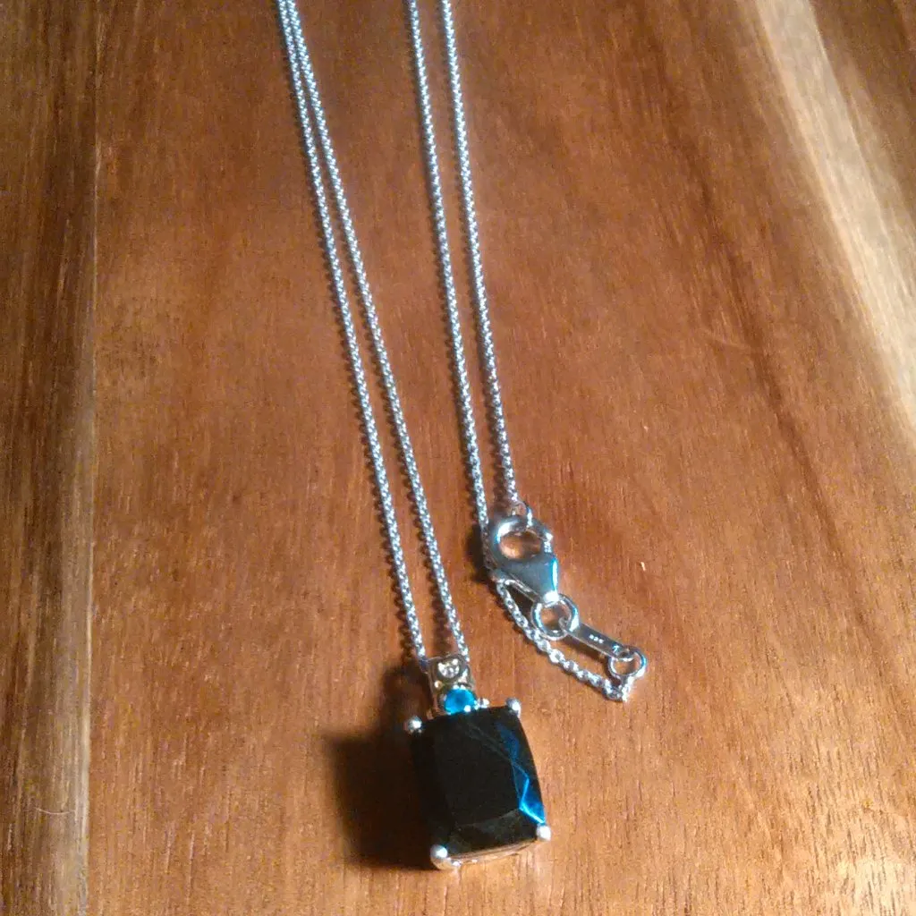 California Black Jade and Neon Apatite Sterling Silver Pendant Necklace - Image 4