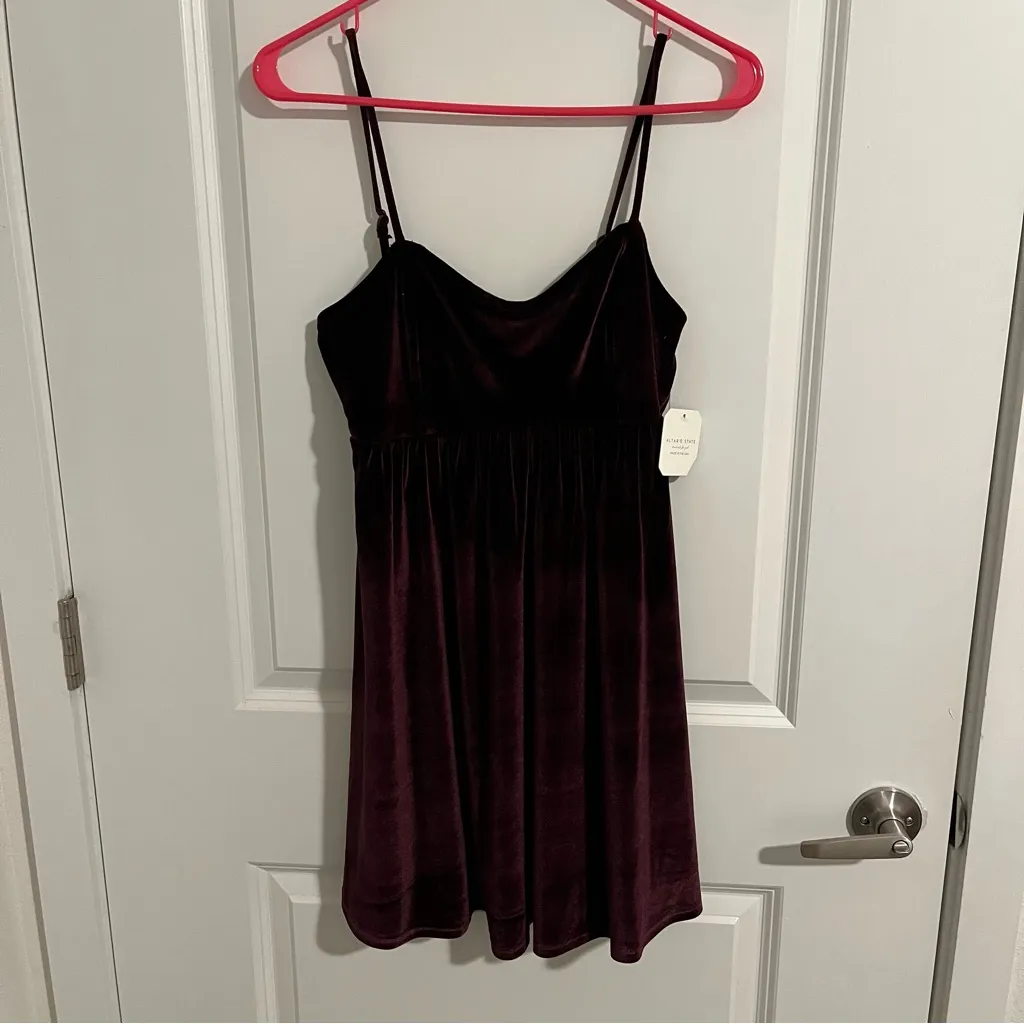 NEW Altar’d State Burgundy Velvet Holiday Mini Dress Size Medium NWT - Image 5