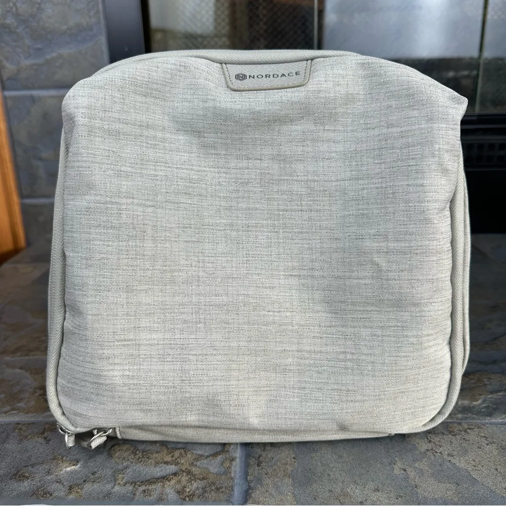 Nordace Siena Compression Packing Cube Light Gray Travel, Suitcase, Vacation - Image 1