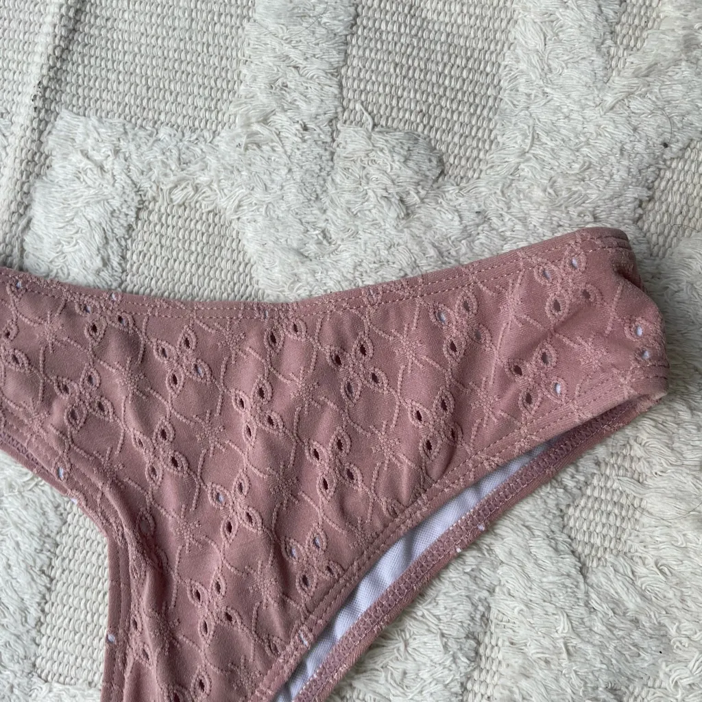 Shein mauve pink eyelet ruffle micro triangle v cut bikini swim set - Image 5