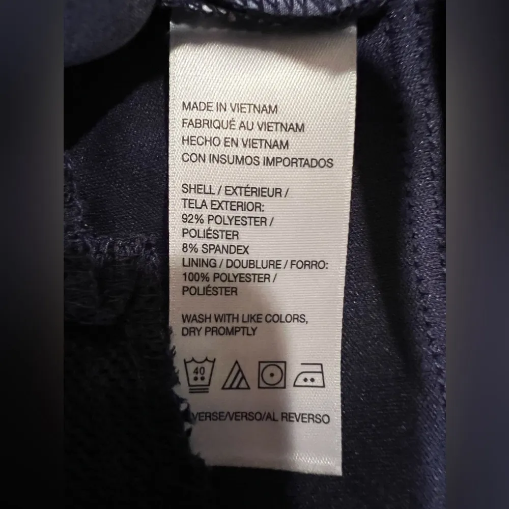 IZOD Golf | ladies golf print skort. Size: 8 - Image 14