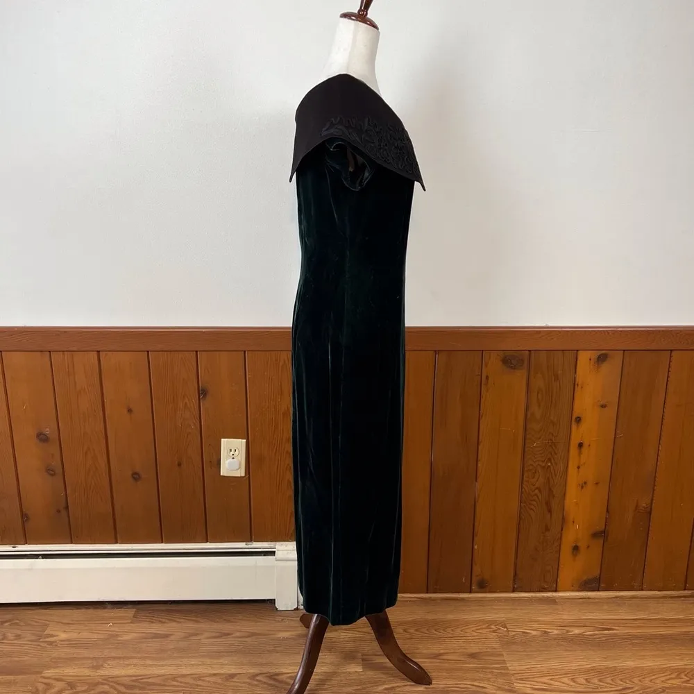 Gorgeous Vintage 1980s/90s Green Velvet Gown! - Image 7