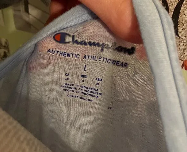 Champion T-shirt - Image 3