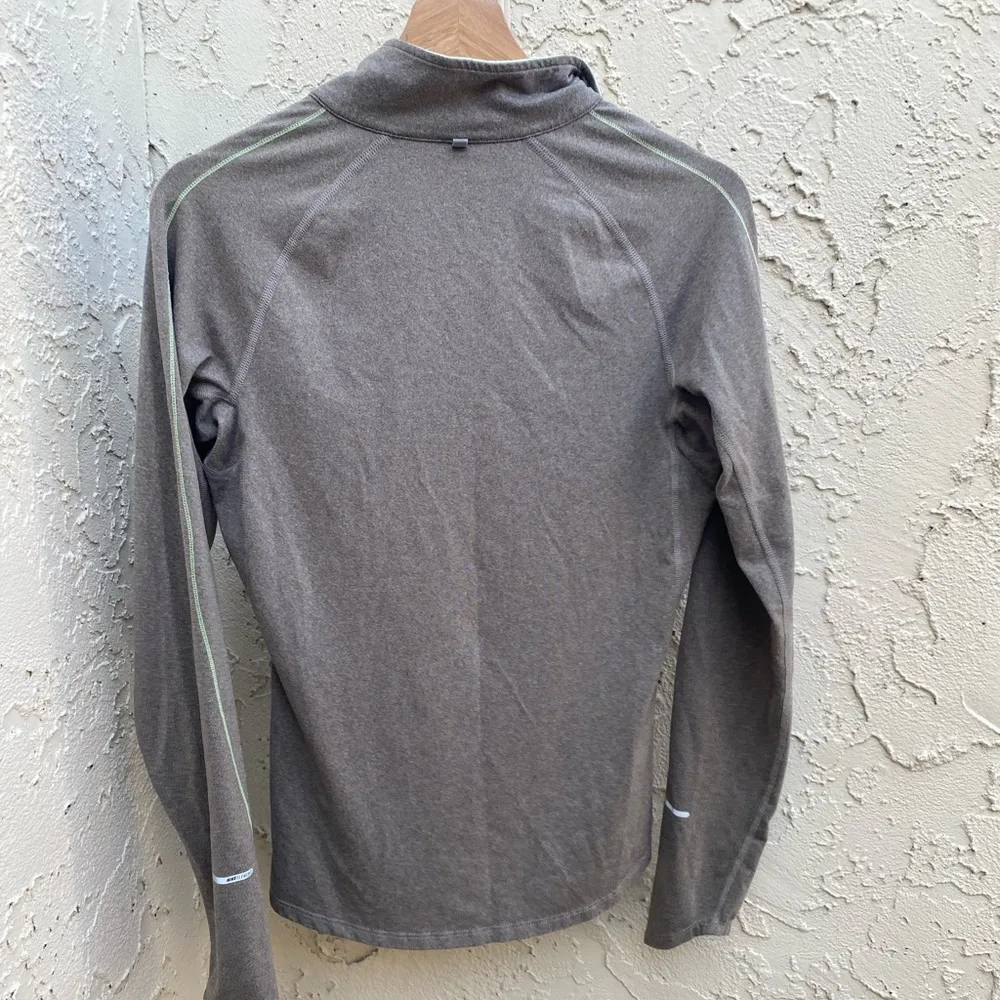 Nike  women’s pullover size S - Image 2