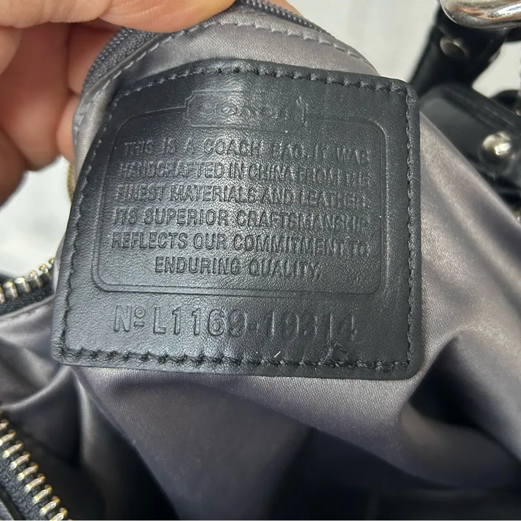 COACH authentic vintage Elegant Black Woven Leather Shoulder Bag/Crossbody Bag - Image 6