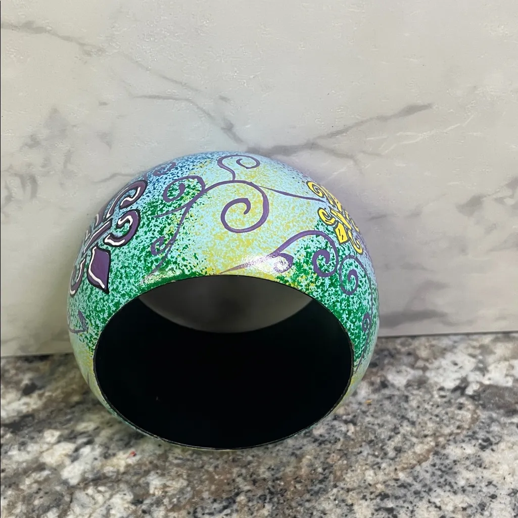 Vintage Hand - Image 4