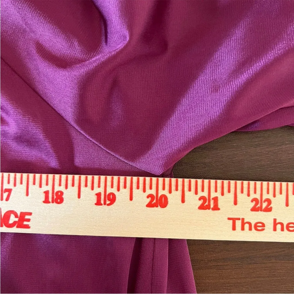 Vintage VANITY FAIR 2 Piece Pajama Set with Robe SIZE S Nylon Burgundy Smocked - Image 12