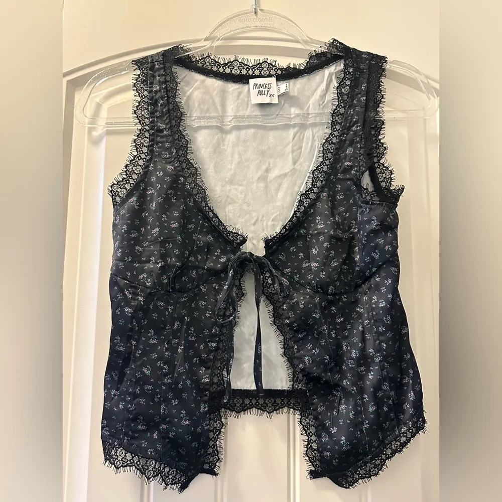 Princess Polly Black Lace Floral Set - Image 4