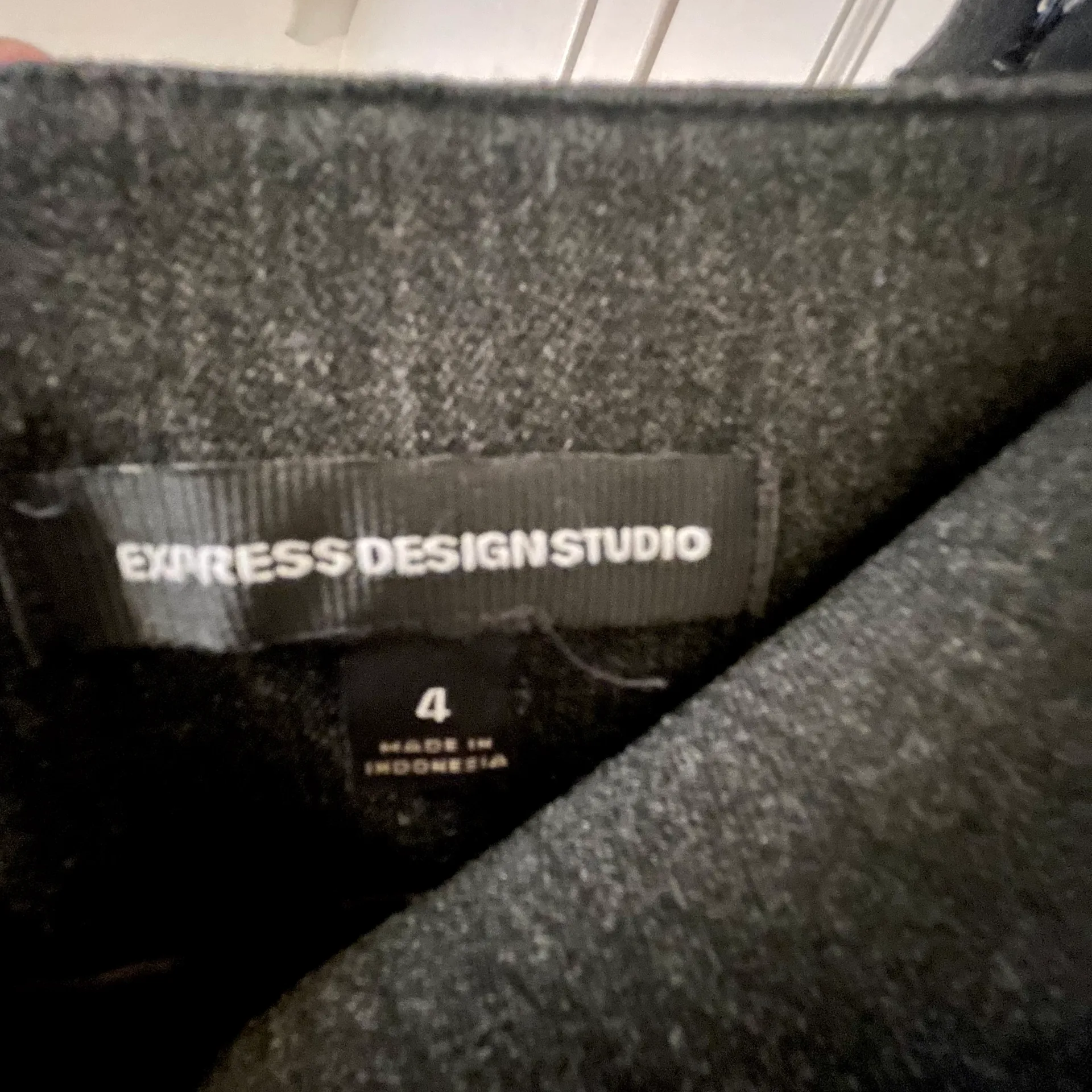 EXPRESS Women's Black High Waist Buckle Back Lined Casual Pencil Skirt - Image 10