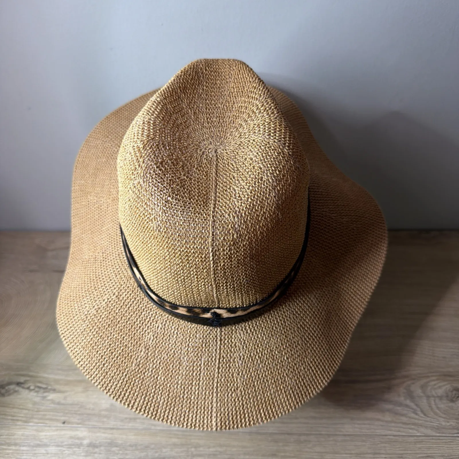 Vince Camuto Straw Fedora Hat Leopard Print Band Beach Resort Vacation Glam Chic - Image 4