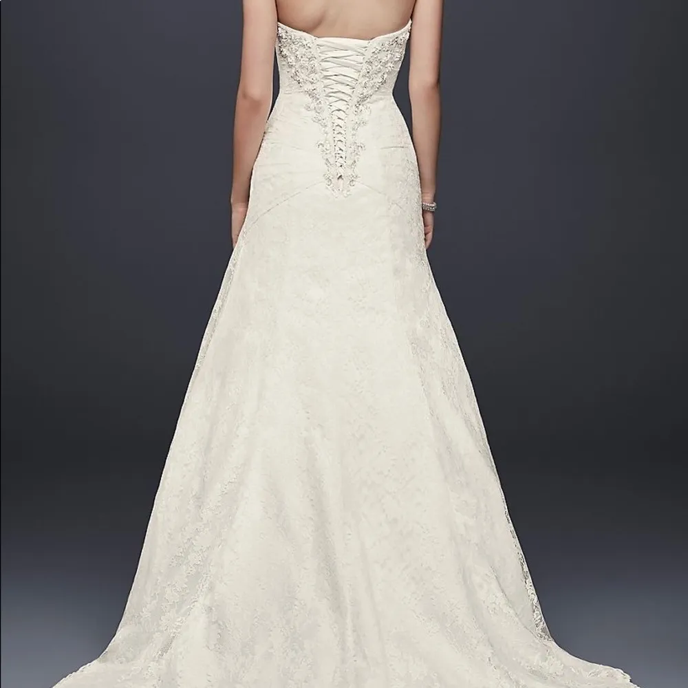 NWT David's bridal A-line wedding gown and trumpet petticoat - Image 11