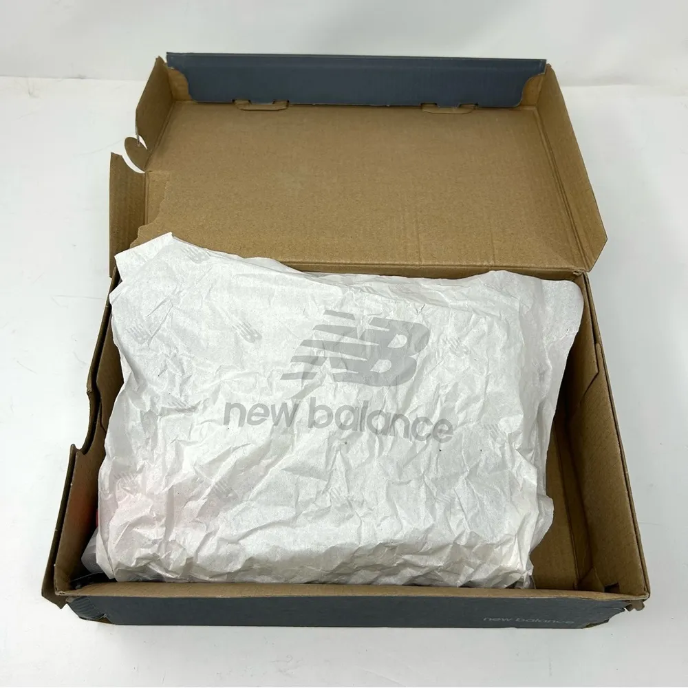 Classic Traditionals sneakers, size 5 NIB, NIB/original packaging - Image 5