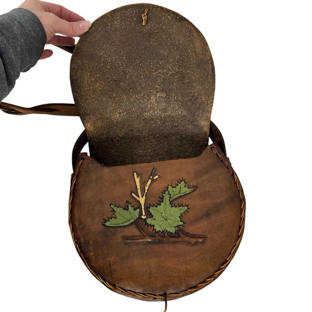 Vintage Floral Butterfly Tooled Thick Leather Braided Shoulder Bag Brown Hippie - Image 15