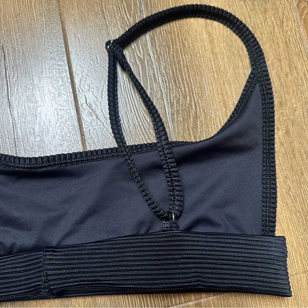 NWT  Gavin Ribbed Bikini Top in Black Size Medium - Image 9