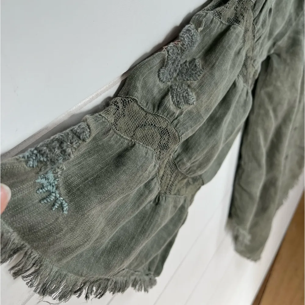 Standard Grace Olive green long sleeve blouse with back buttons size Xl - Image 7