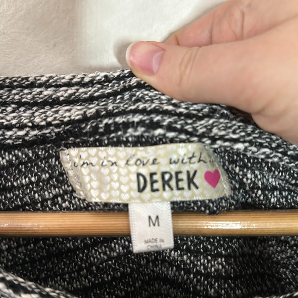 Derek Heart boat neck  Black/White Knit Crop marl Sweatshirt Size M - Image 7