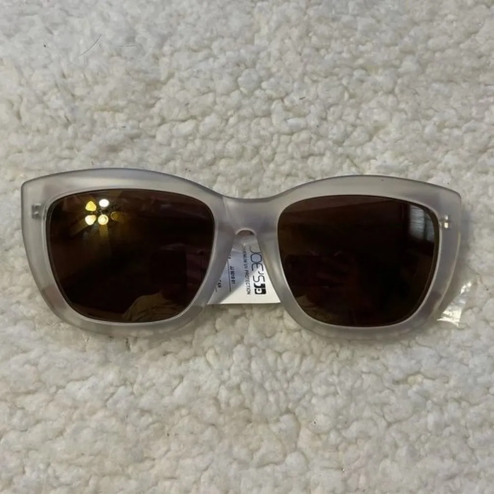Joe’s Jeans Matte Clear Sunglasses NWT - Image 3