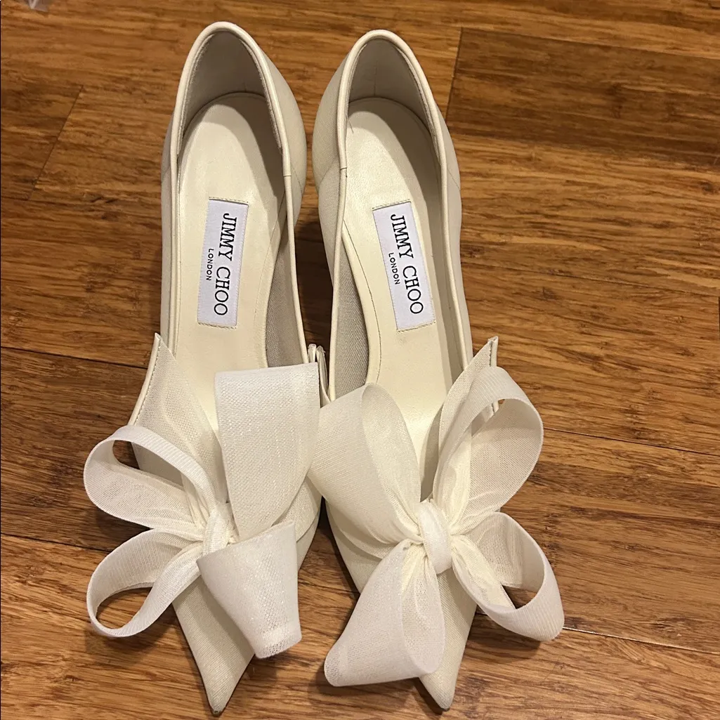 Jimmy Choo Staz Bow Mesh Pointed Pumps size 39.5 Ivory - Image 2