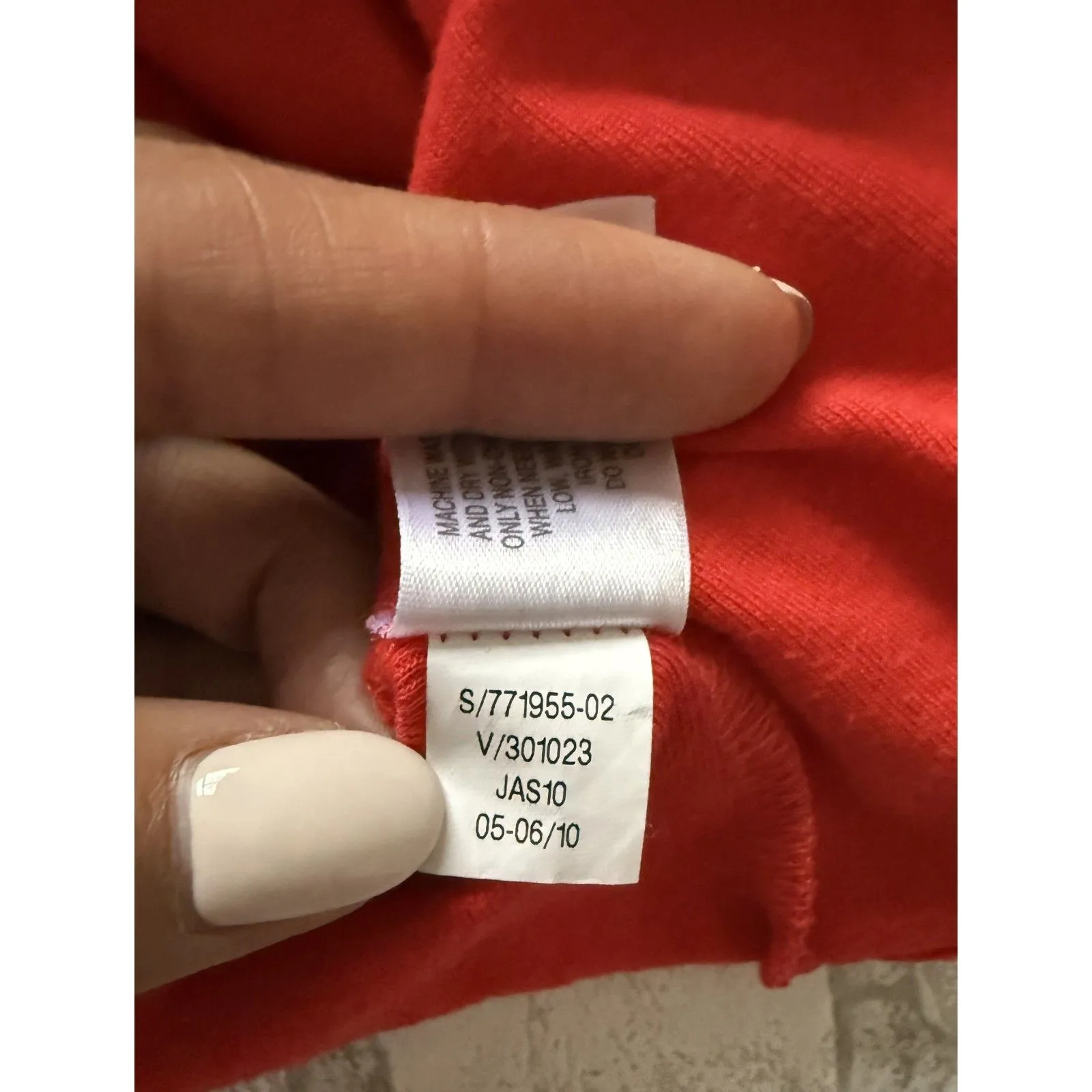 Old Navy Y2K Red Ruffle Henley Top Large Romantic Scoop Neck Long Sleeve Sz M - Image 6