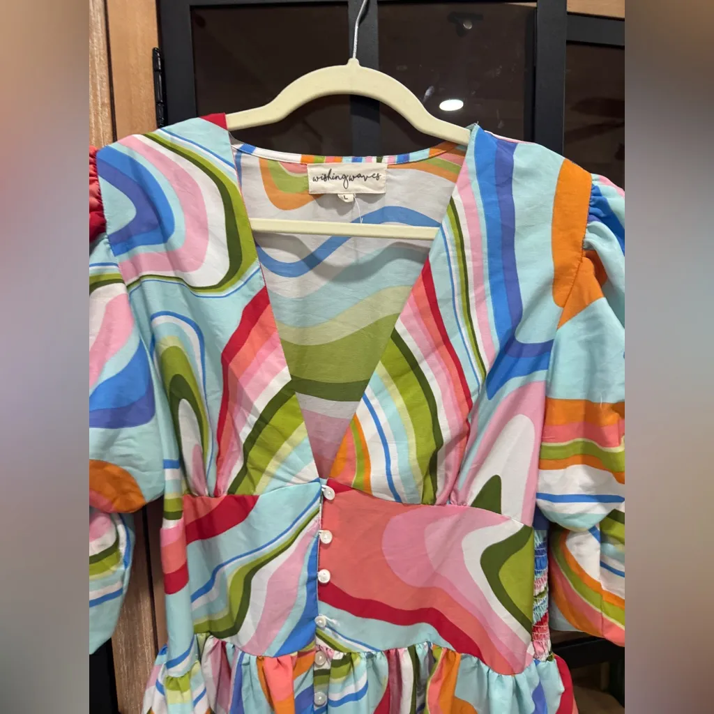 Colorful maxi midi dress puff sleeve vneck button down swirl print - Image 9