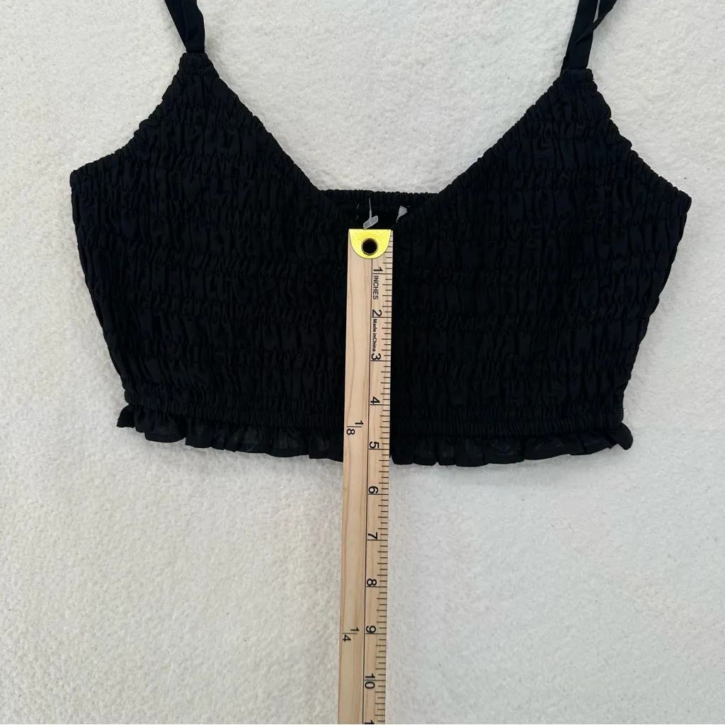 Black Smocked Cropped Tank Top - Image 4