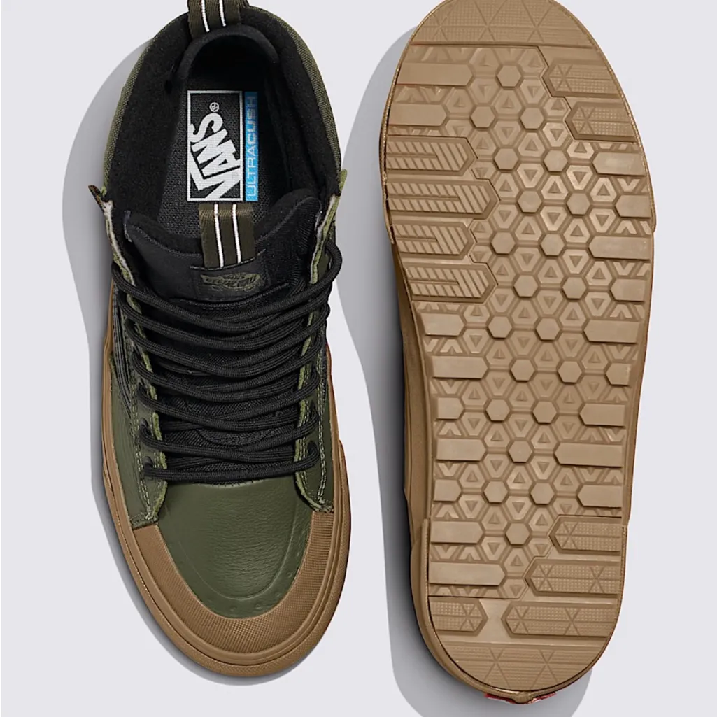 Vans Sk8-Hi Waterproof Insulated Shoe
Women 9.0 US Mens 7.5US - Image 3