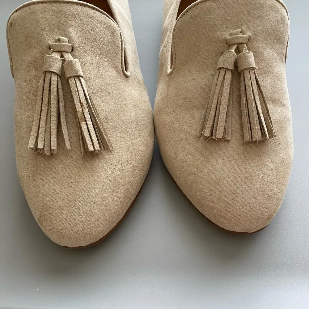 J. Crew Factory Faux Suede Tassel Smoking Loafers Size 9 In Light Khaki - Image 6