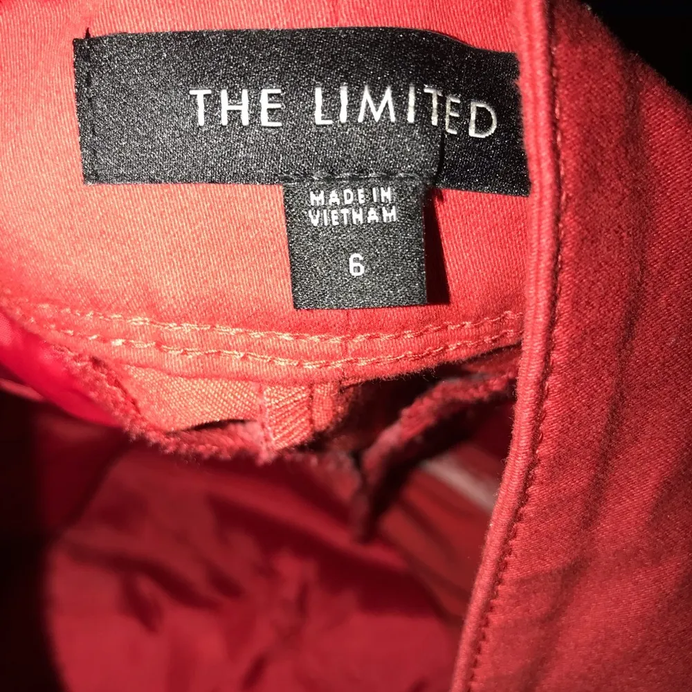 The Limited red scalloped shorts - Image 2