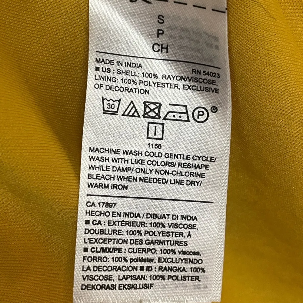 Old Navy Maternity Ruffle-Sleeve Yellow Floral Midi Dress - Image 6