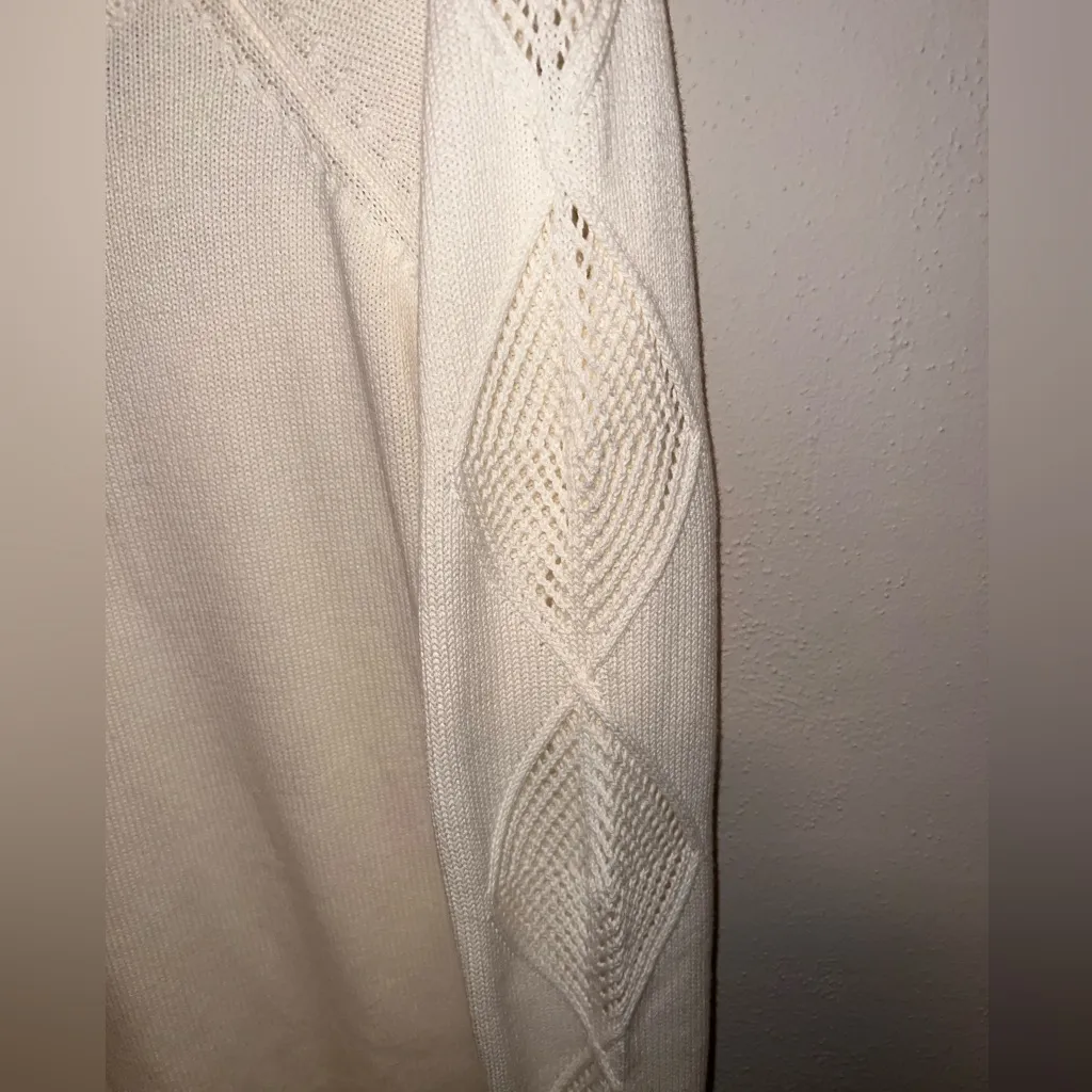 Volcom Offwhite Sweater Women’s‎ Size Medium (12) - Image 3