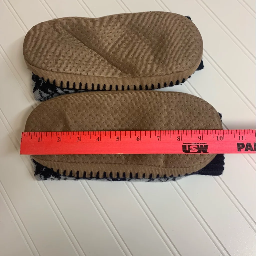 Lukees by Muk Luks Slipper Socks Size 9 - Image 4