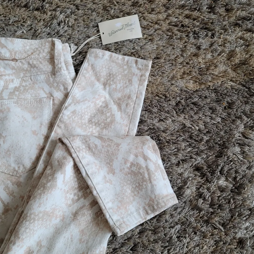 🔥SALE🔥NWT! Universal Threads White Brown High Rise Snake Print Skinny Jeans 0 - Image 9