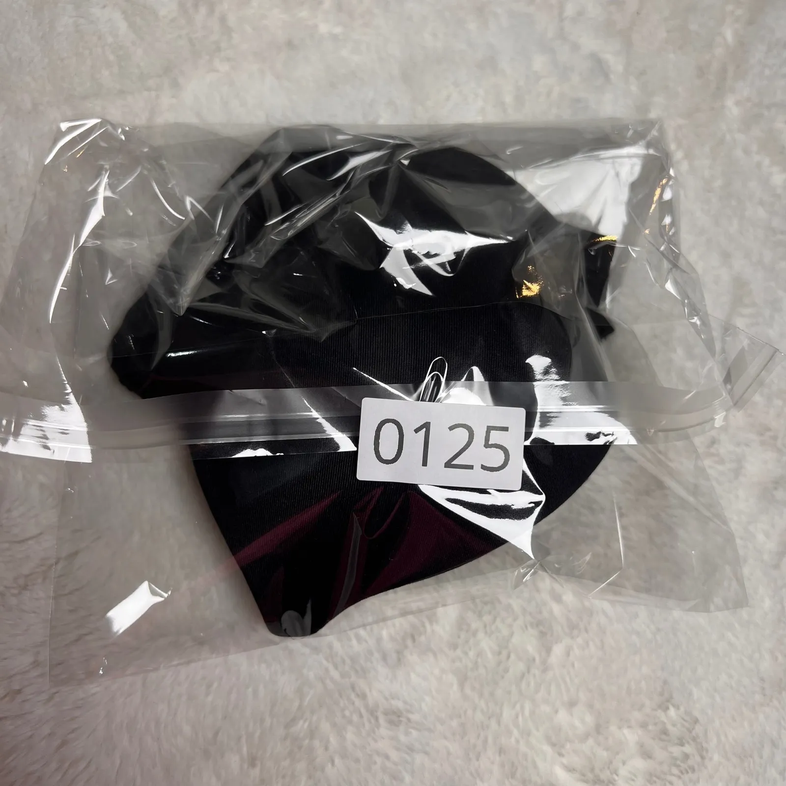 SKIMS Women's T-Shirt Bra Onyx Black Size 34B Underwire Adjustable Straps NWT - Image 7