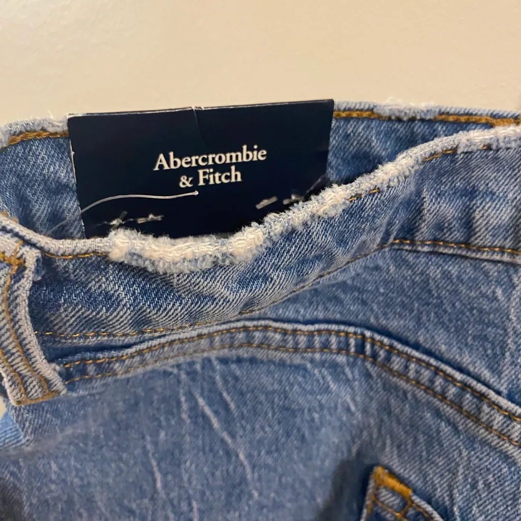 New NWT Abercrombie & Fitch High‎ Rise The Mom Short Curve Love 37 24 - Image 3