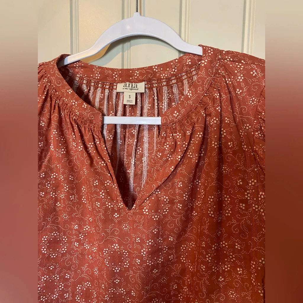 ana Rust Orange/White Split Crew Neck Long Sleeve Blouse Top NWT - Image 4