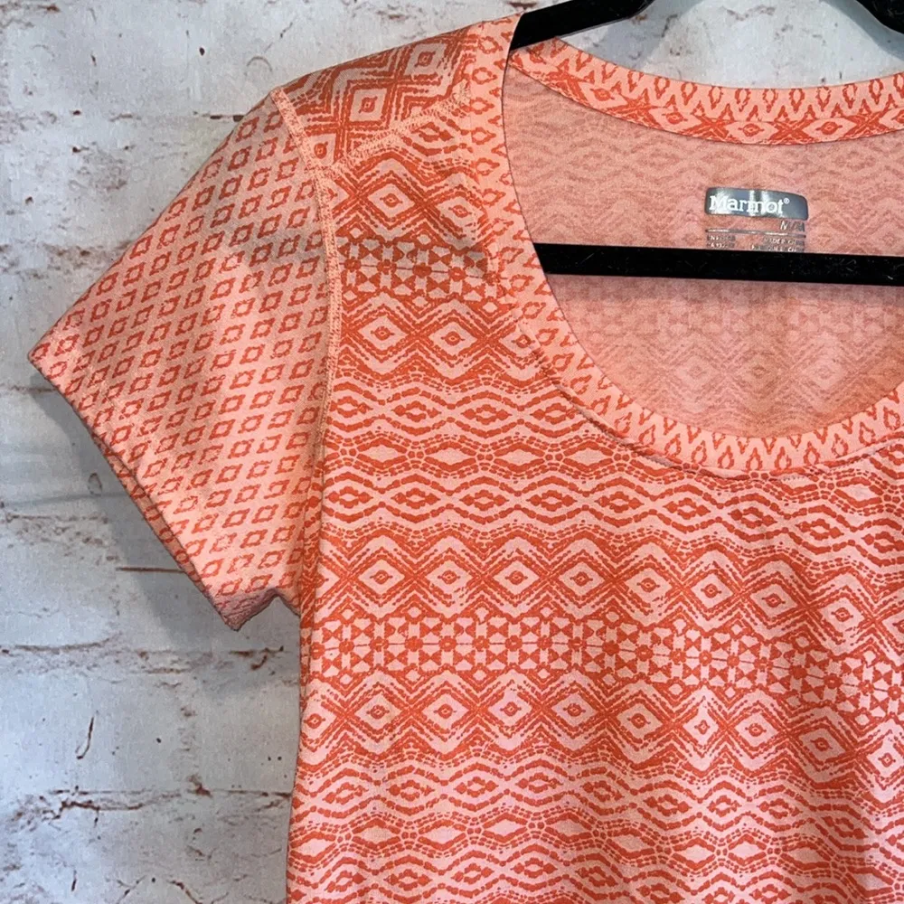 Marmot Shirt Womens Medium Orange Geo Printed Short Sleeve Hi Lo Hem Athletic - Image 4