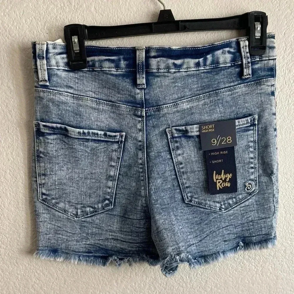 🆕 Indigo Rein Womens Sustainable Button Short 9🆕 - Image 4
