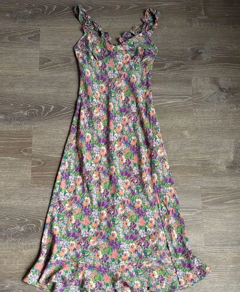 Astr The Label Floral Cross Back Ruffle Strap Midi Dress XS - Image 3