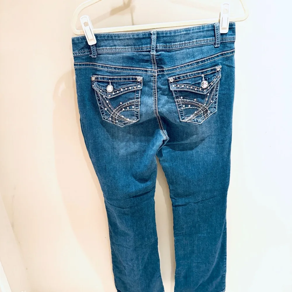 Maurices Embellished Bootcut Jeans Rhinestone Pockets Denim Blue Size 12 - Image 7