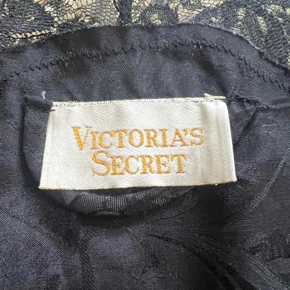 Victoria's Secret Robe OS Vintage Black Lace Sequins Gold Label Satin EUC - Image 10