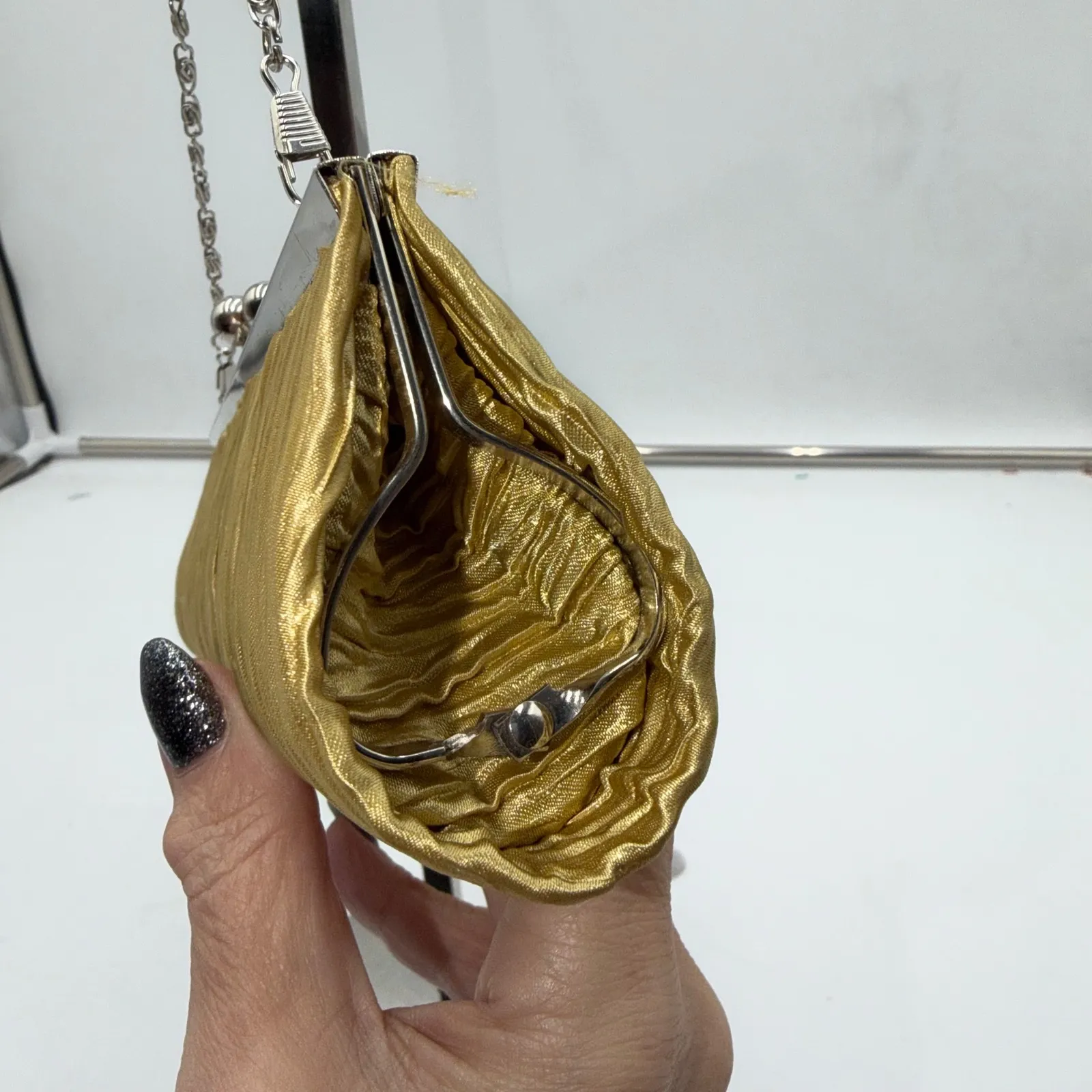 Vintage Gold Ruched Evening Clutch Chain Strap Evening Bag Formal Party Clutch - Image 4