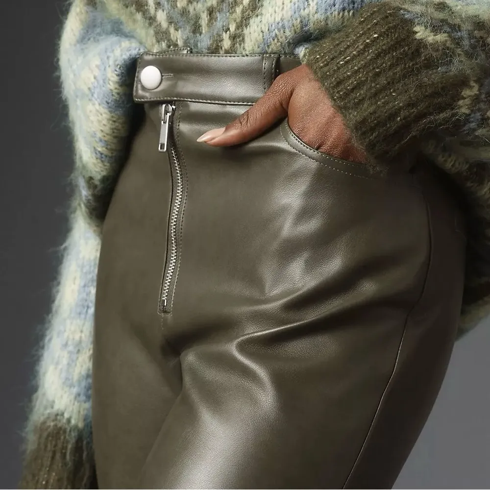 ANTHROPOLOGIE Avec Les Filles Olive Green Vegan Leather Kick-Flare Pants Size 8 - Image 2