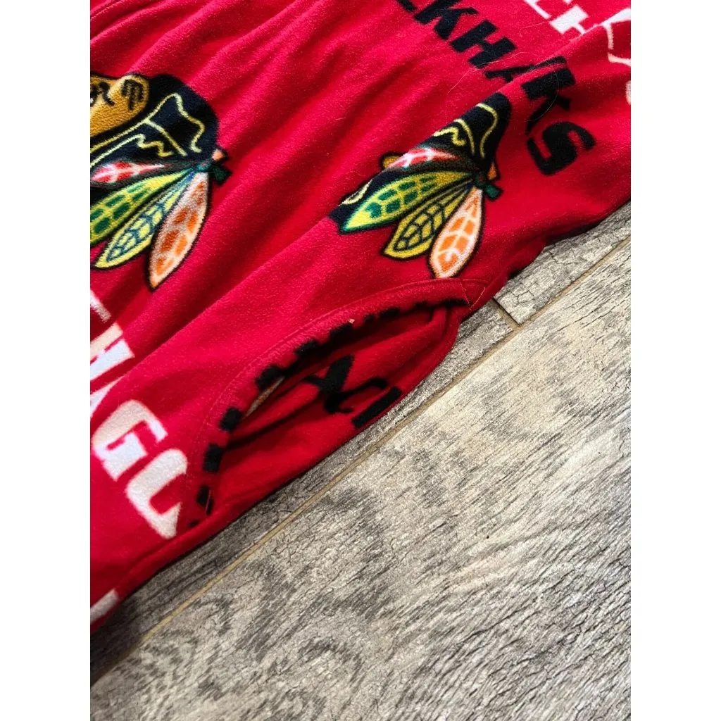 Chicago Blackhawks Pajamas PJ Romper size Medium One Piece Pockets NHL Hockey Red - Image 5