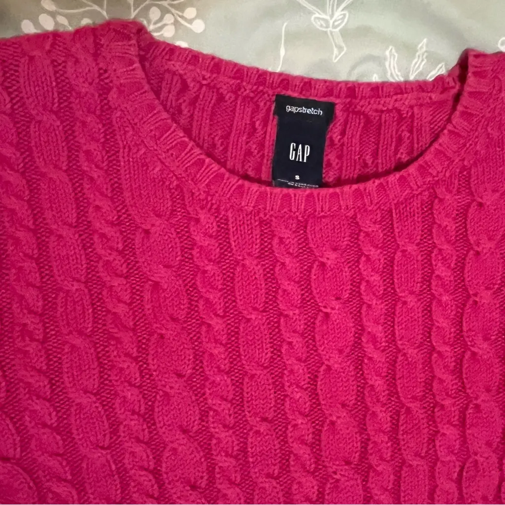GAP Fuchsia Cotton Cable Knit Sweater Size S - Image 2