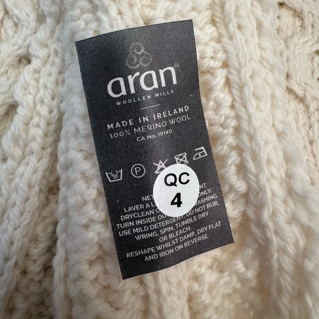 Aran Woollen Mills Women’s Infinity Scarf 100% Merino Wool Ireland Ivory New - Image 5