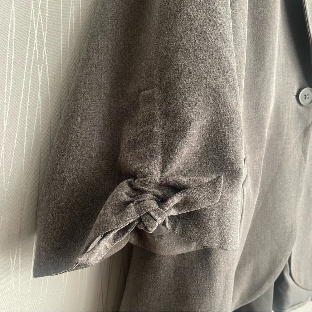 Torrid Blazer Women’s 5X Grey Gabardine Tie-Cuff - Image 8