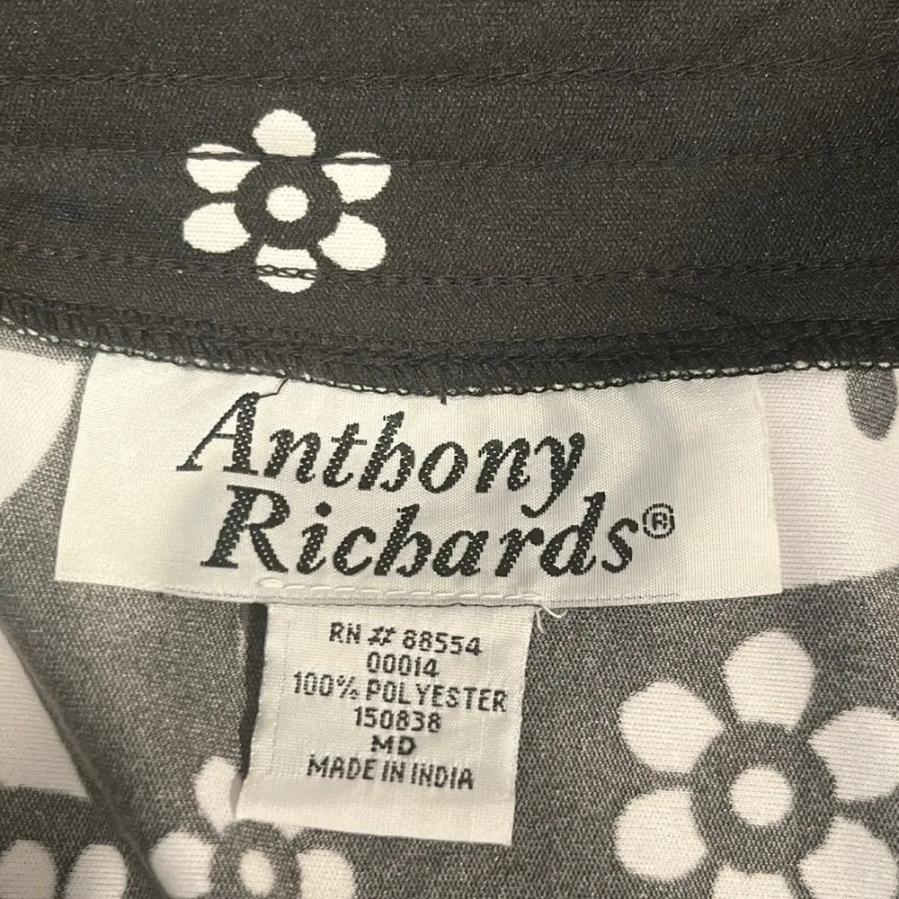 Anthony Richards Black White Floral Hawaiian SS 1/2 Zip Robe Loungewear Medium - Image 8